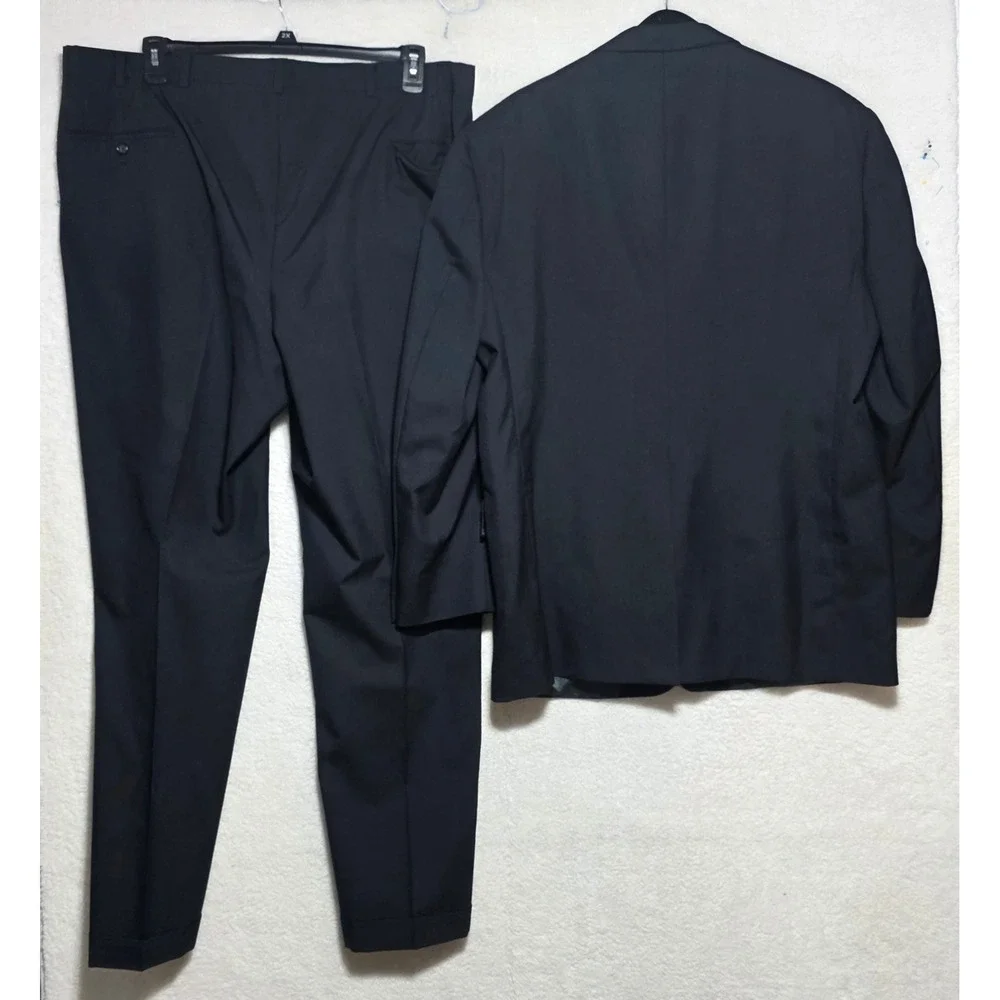 Hart Schaffner Marx Black 2 Piece Suit Micron 2000 Australian Wool 44R 42x31